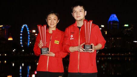 Chen Meng and Fan Zhendong Win Singapore Smash Singles Titles
