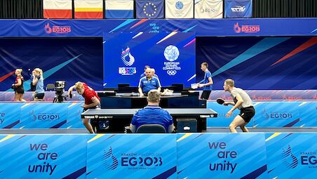 Romania and Sweden wins opening matches in Krakow